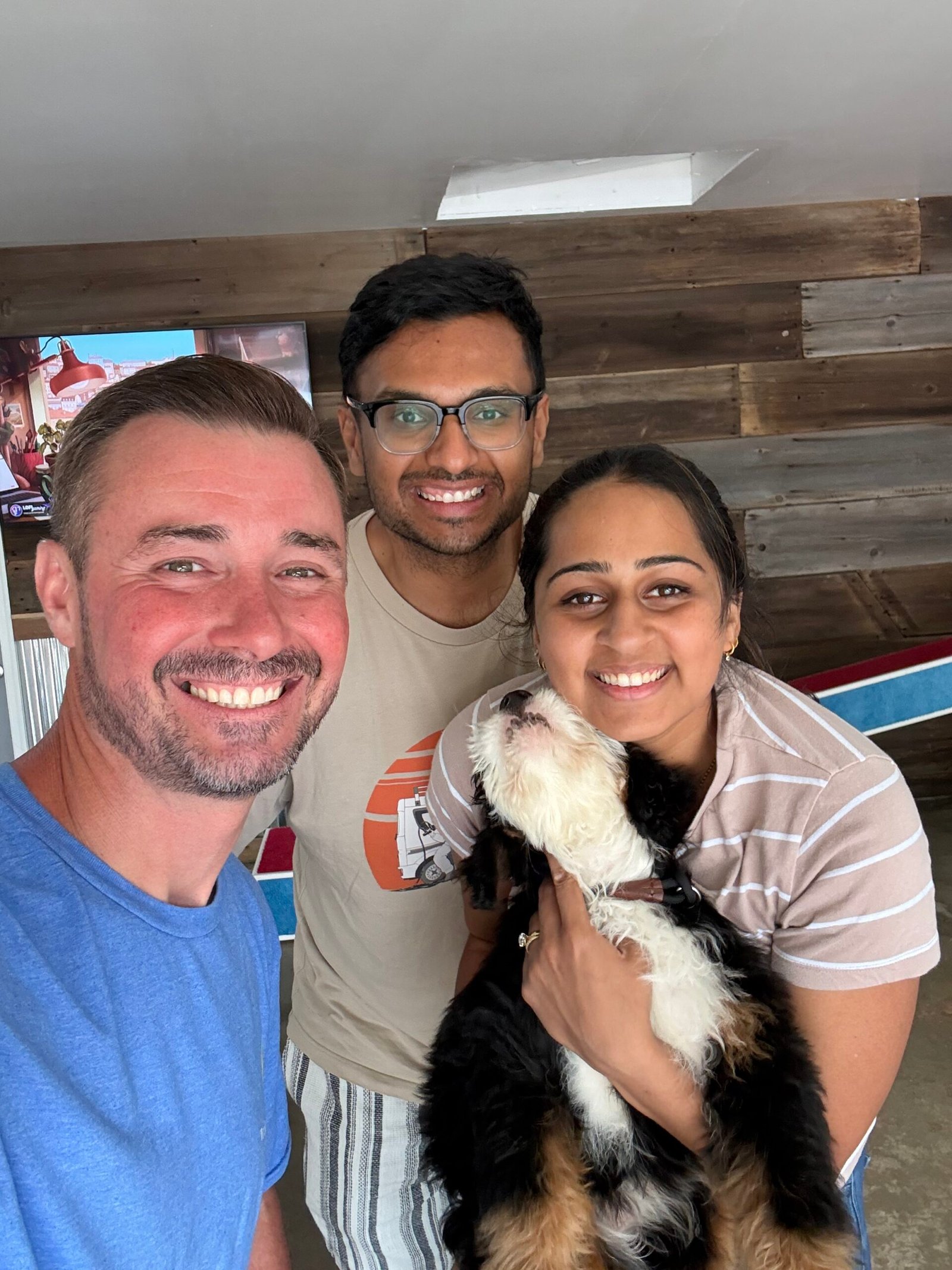 Our Methodology - Training That Lasts Dog Training Training That Lasts Dog Training Session With A Calm Dog And Handler